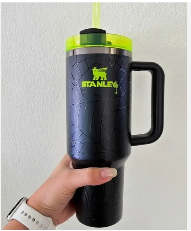 Stanley Quencher H2.0 Halloween Glow 40oz Limited Edition Tumbler