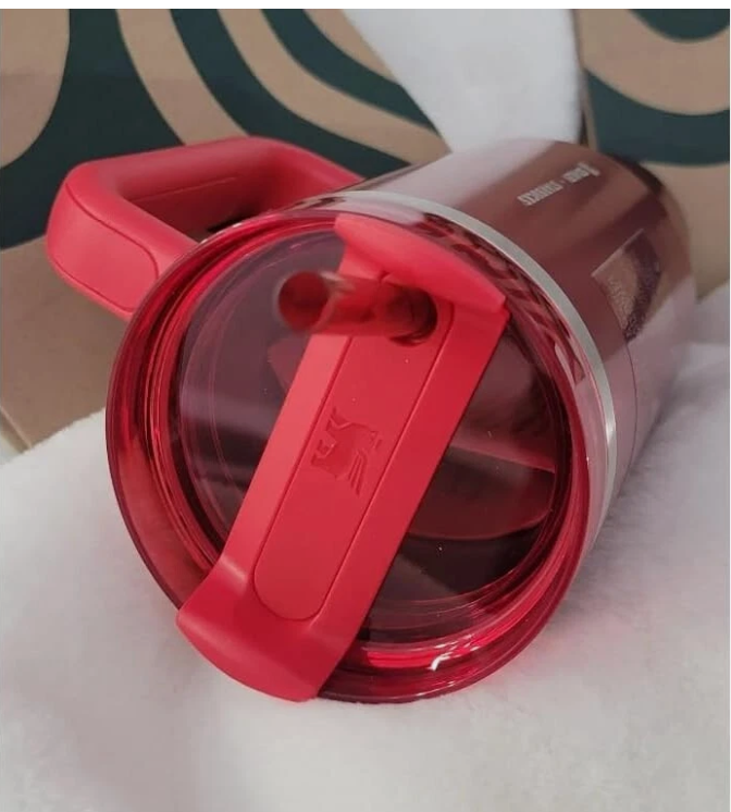 Stanley x Starbucks Holiday Red Quencher H2.0 40oz Tumbler