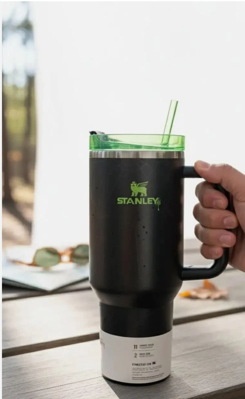 Stanley Halloween Quencher H2.0 FlowState Tumbler – Web Glow – Black