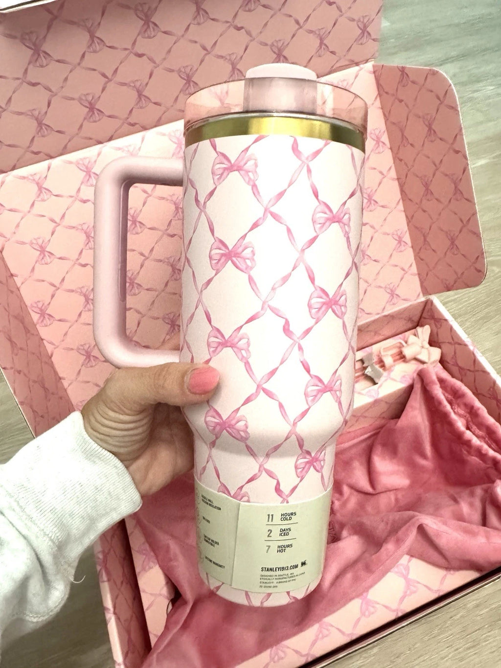 Stanley x LoveShackFancy Pink Bow Quencher H2.0 40oz Tumbler